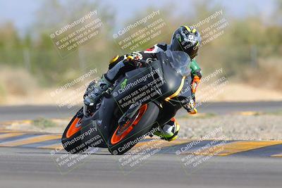 media/Nov-05-2022-SoCal Trackdays (Sat) [[f8d9b725ab]]/Turn 2 (1120am)/